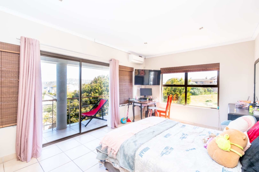 4 Bedroom Property for Sale in Myburgh Park Fase 2 Western Cape